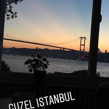 Bosphorus View Entire 2 Bedroom Flat * 이스탄불