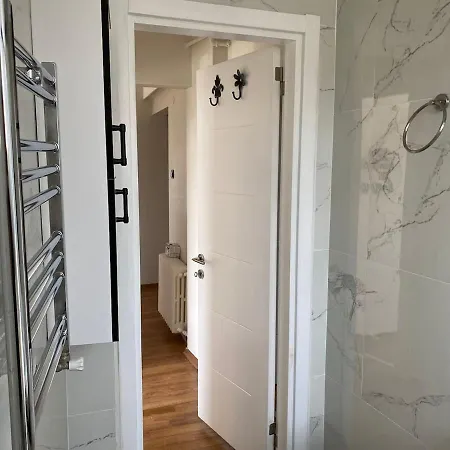 Bosphorus View Entire 2 Bedroom Flat 아파트 *