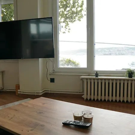 Bosphorus View Entire 2 Bedroom Flat 아파트