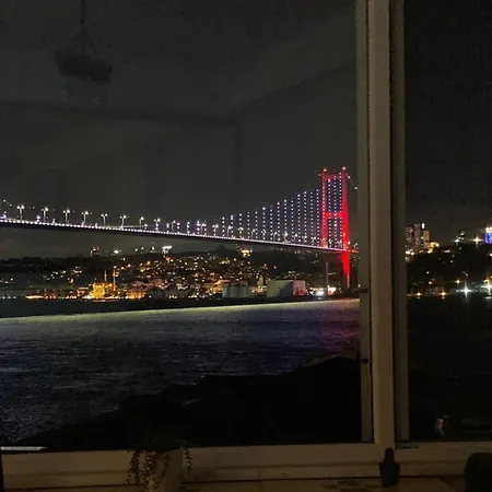 Bosphorus View Entire 2 Bedroom Flat 아파트